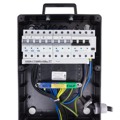 pol_pl_Rozdzielnica-budowlana-z-kablem-TD-S-FI-SKH-32A-16A-4x230V-Schuko-Doktorvolt-6794-16993_3.jpg