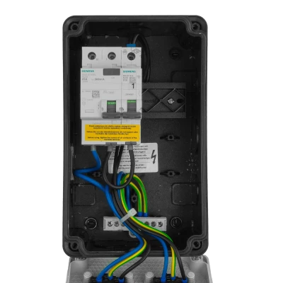 pol_pl_Rozdzielnica-budowlana-XS-S-FI-16A-2x230V-erbetka-IP54-zabezpieczenia-Siemens-gniazda-Doktorvolt-DV-5527-D-19885_1.jpg